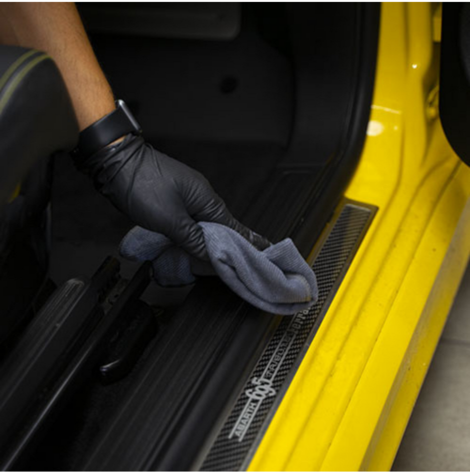 All Round Plastic Protectant - Maniac Line For Car Detailing