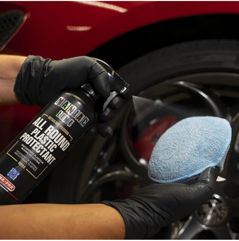 All Round Plastic Protectant - Maniac Line For Car Detailing